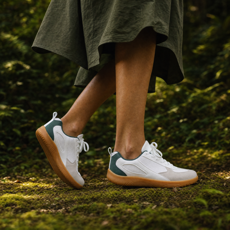 Green - White — side profile